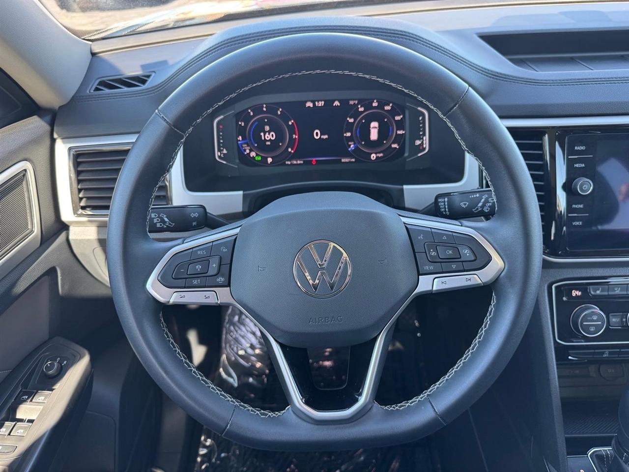 Volkswagen Atlas 2.0T SE w/Technology 4MOTION 2022