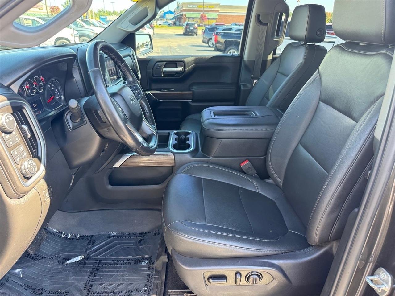Chevrolet Silverado photo 5