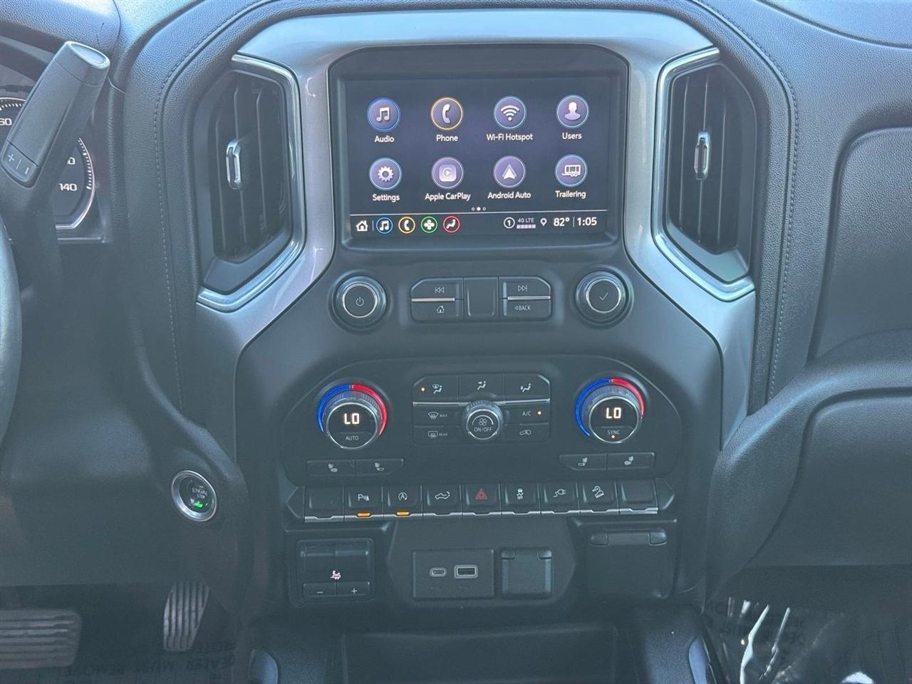 Chevrolet Silverado photo 8