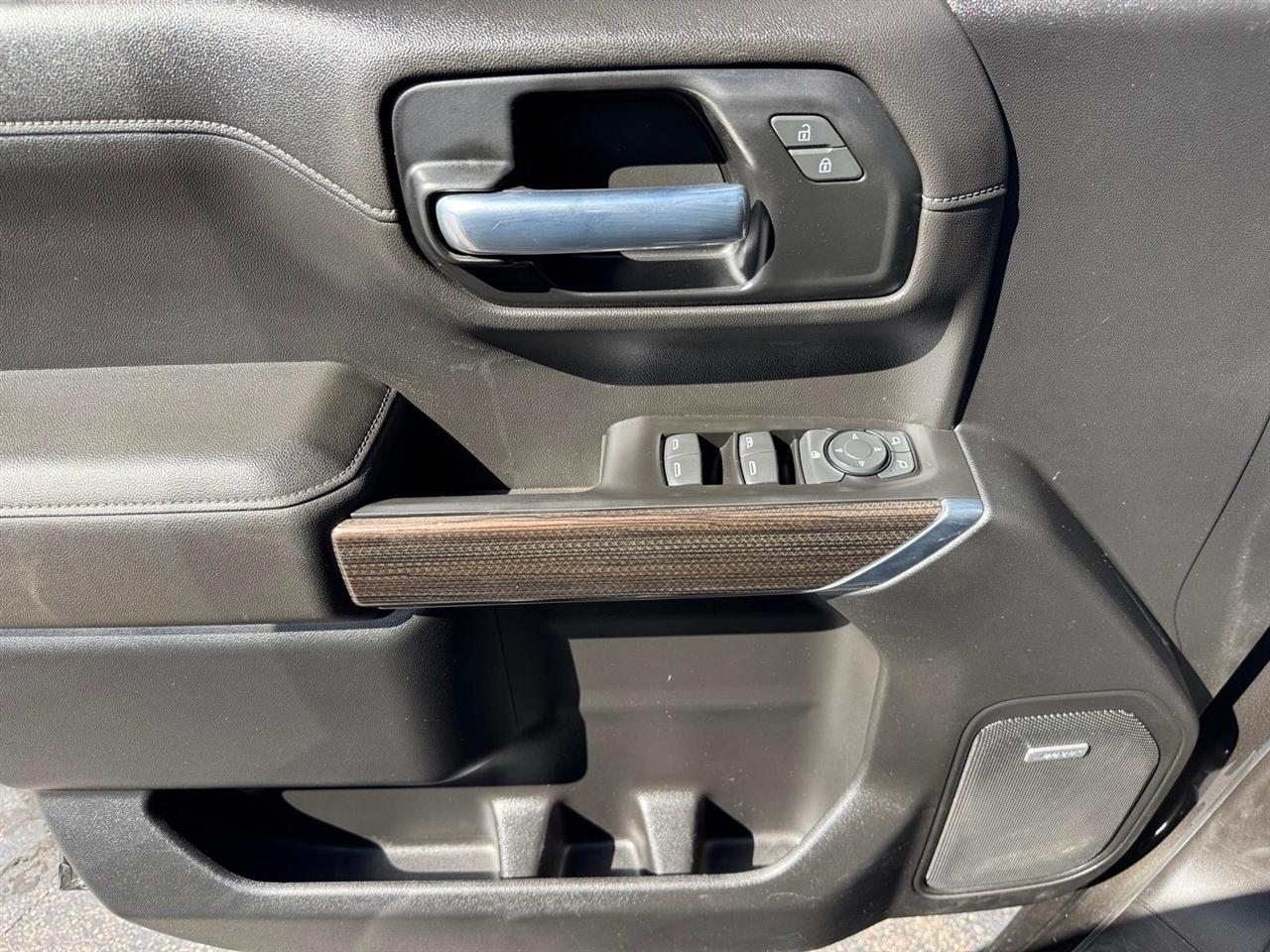 Chevrolet Silverado photo 10