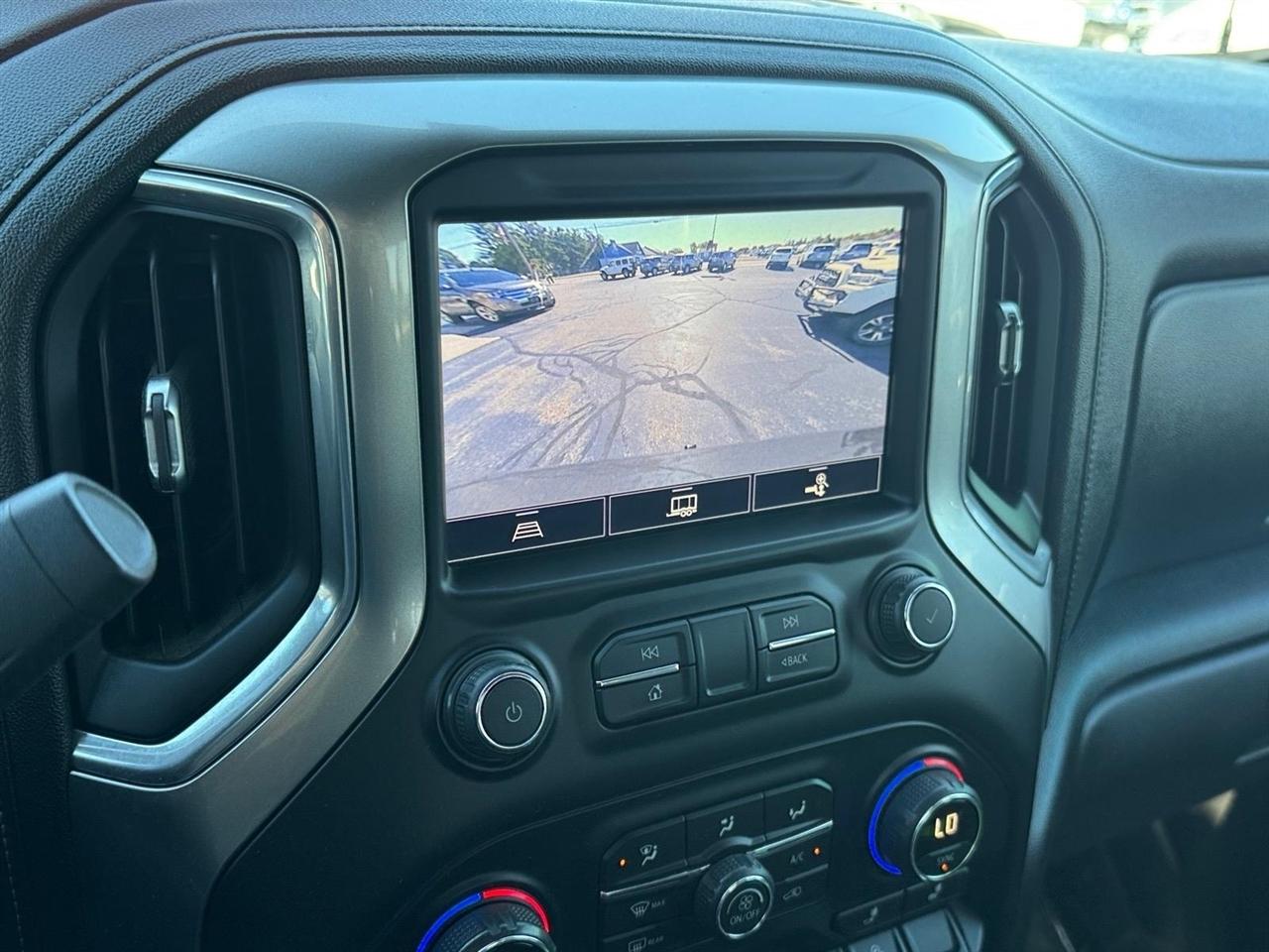 Chevrolet Silverado photo 12