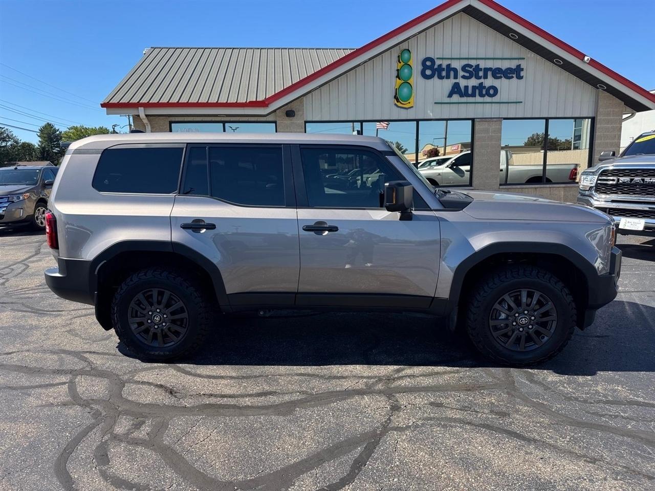 Toyota Land Cruiser photo 2