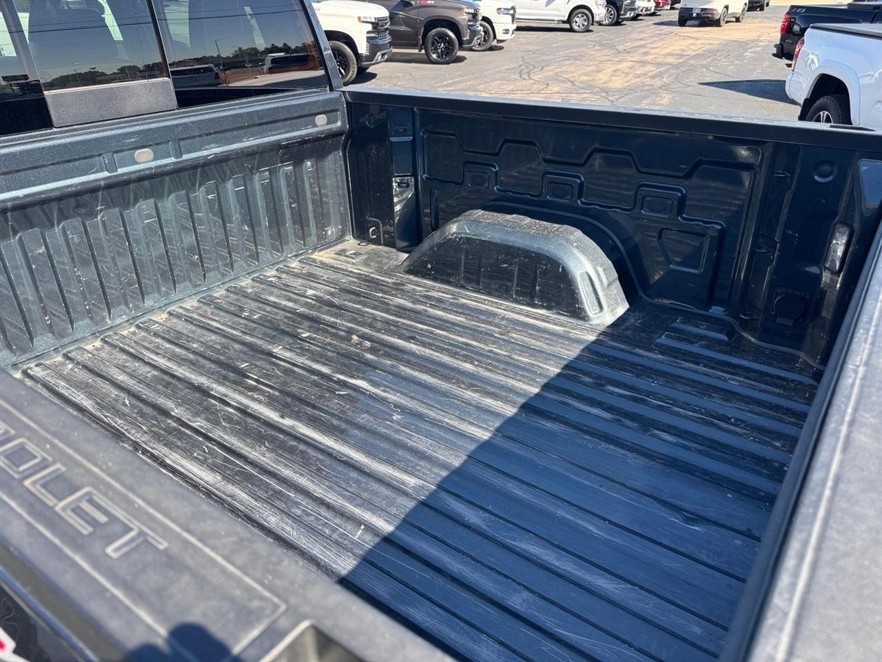 Chevrolet Silverado photo 4