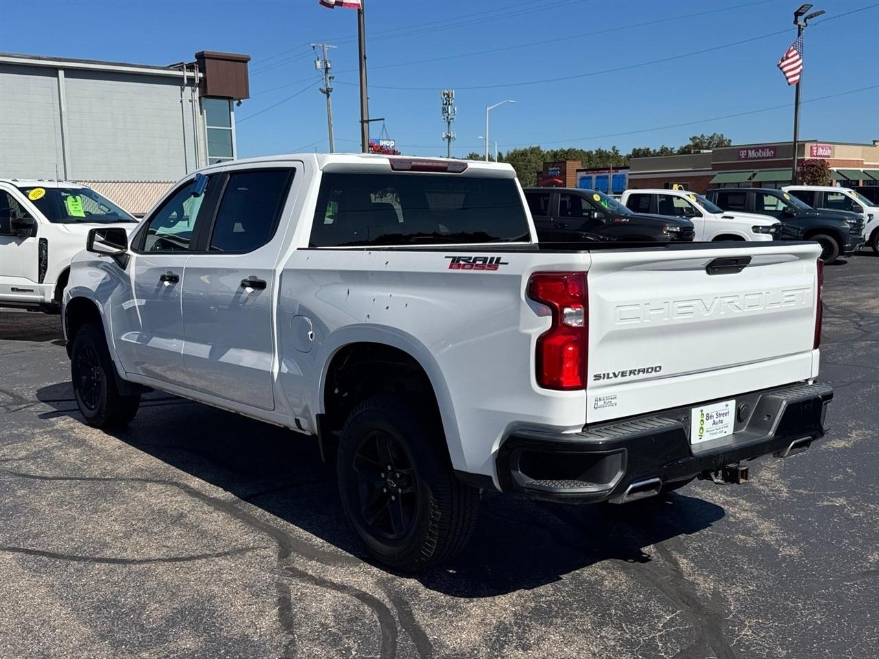 Chevrolet Silverado 1500 4WD Crew Cab 147" LT Trail Boss 2020
