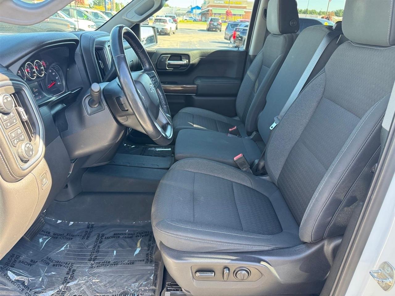 Chevrolet Silverado 1500 4WD Crew Cab 147" LT Trail Boss 2020