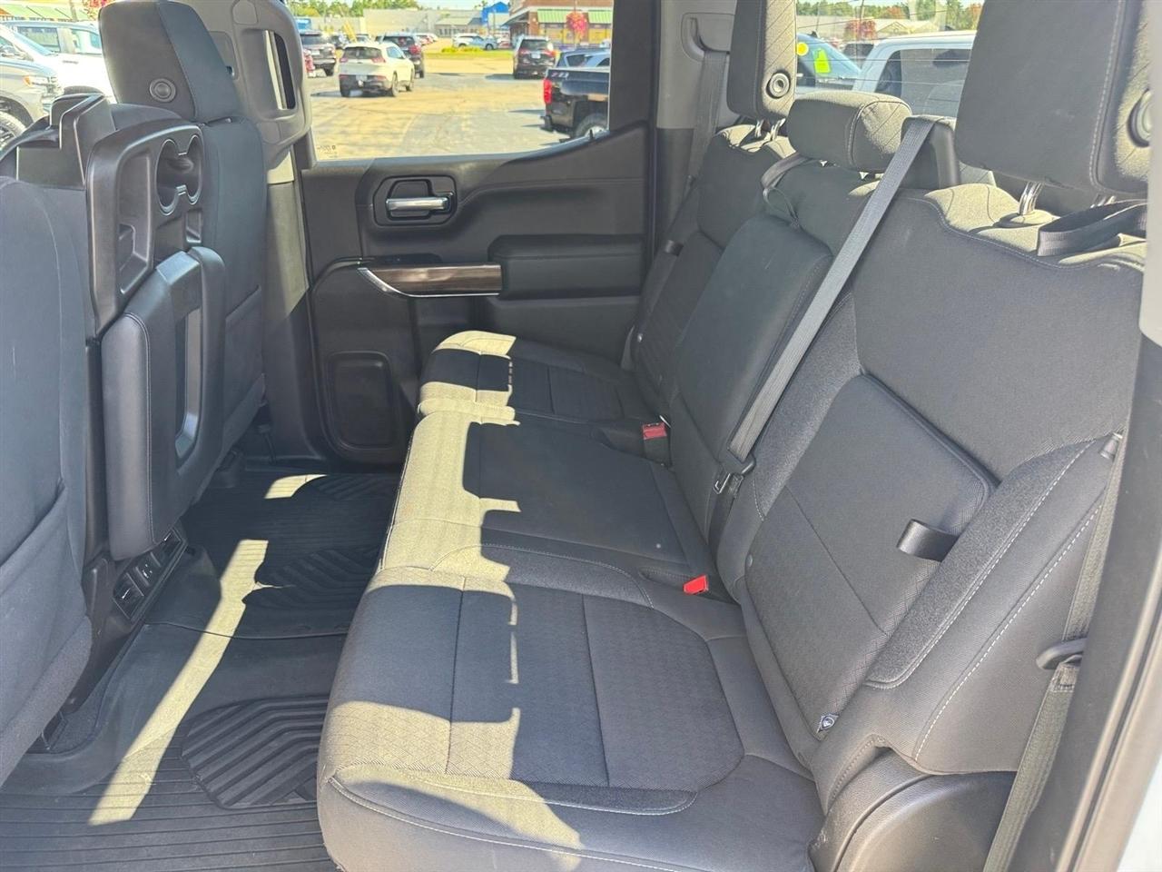 Chevrolet Silverado photo 6