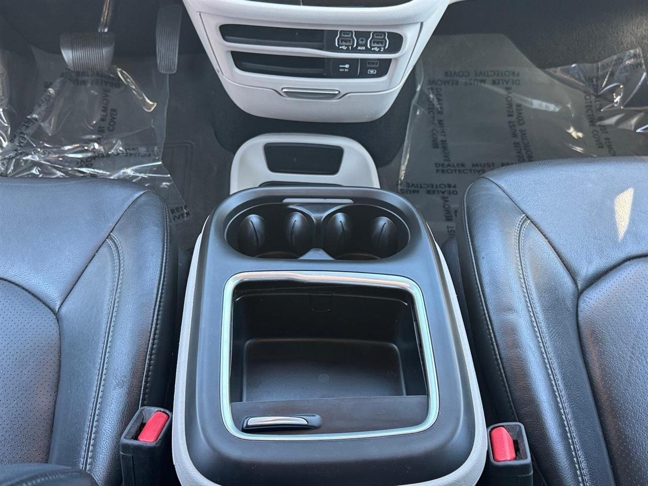 Chrysler Pacifica Touring L FWD 2022