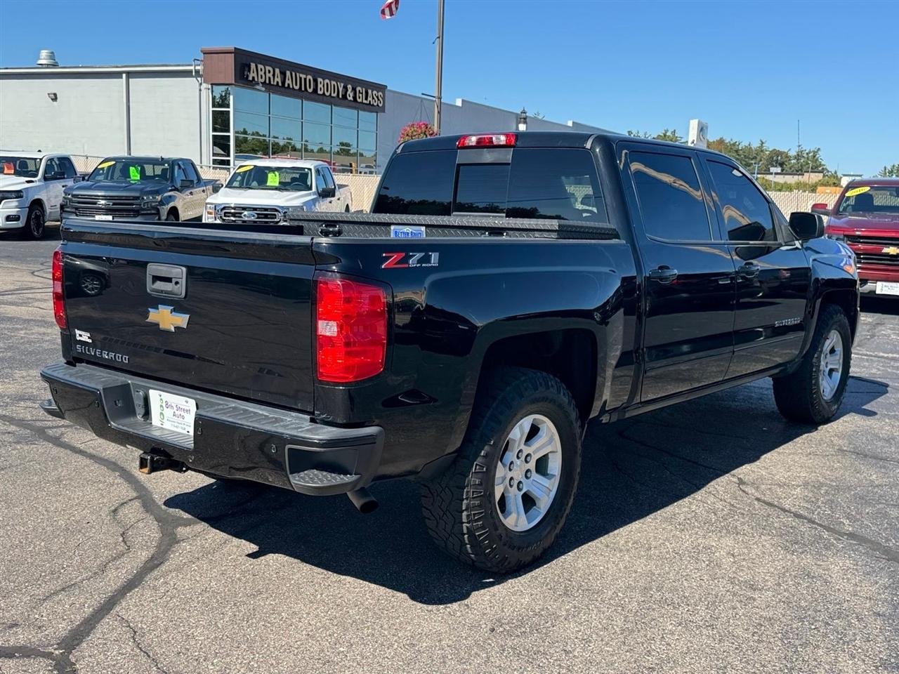 Chevrolet Silverado 1500 4WD Crew Cab 143.5" LT w/2LT 2018