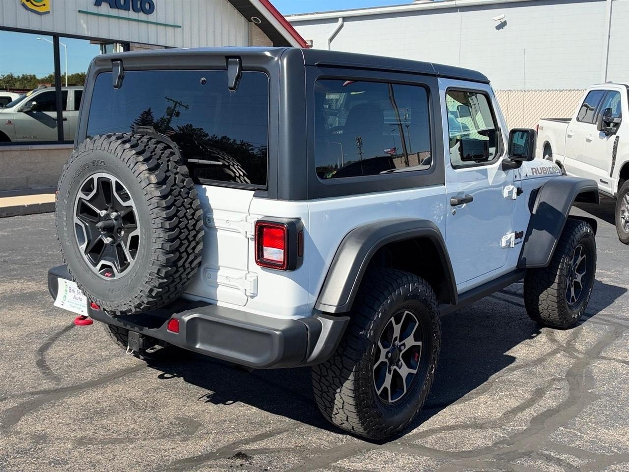 Jeep Wrangler photo 3