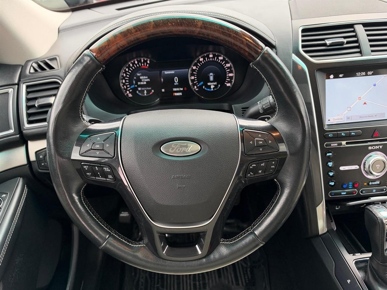 Ford Explorer Platinum 4WD 2017