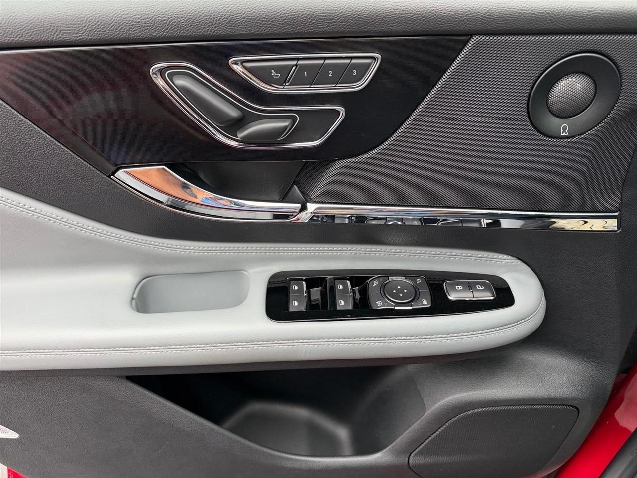 Lincoln Corsair Reserve AWD 2021