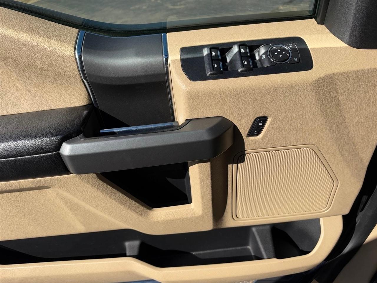 Ford F-150 4WD SuperCrew 145" King Ranch 2016