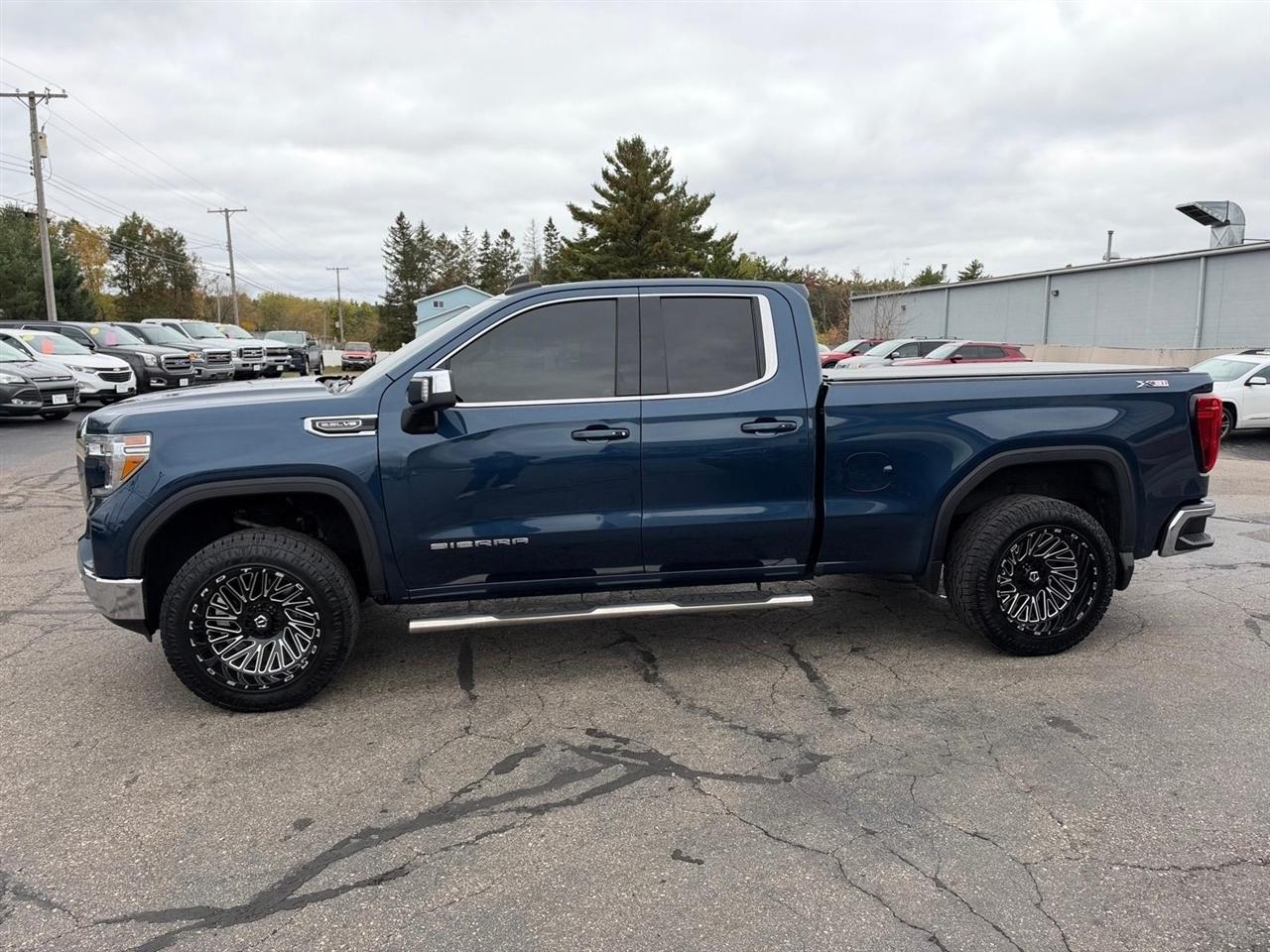 GMC Sierra 1500 4WD Double Cab 147" SLE 2019