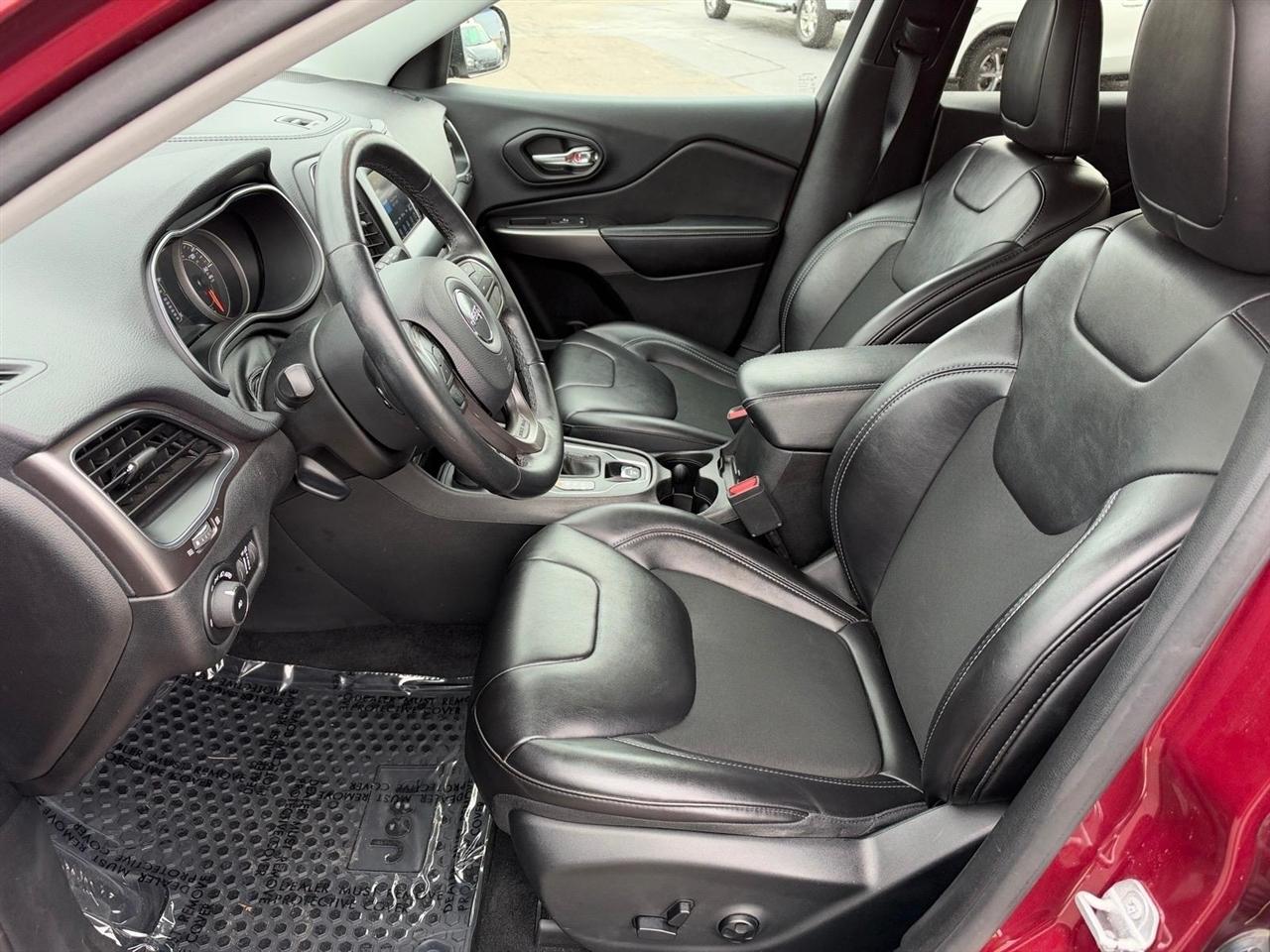 Jeep Cherokee Latitude Plus 4x4 2019