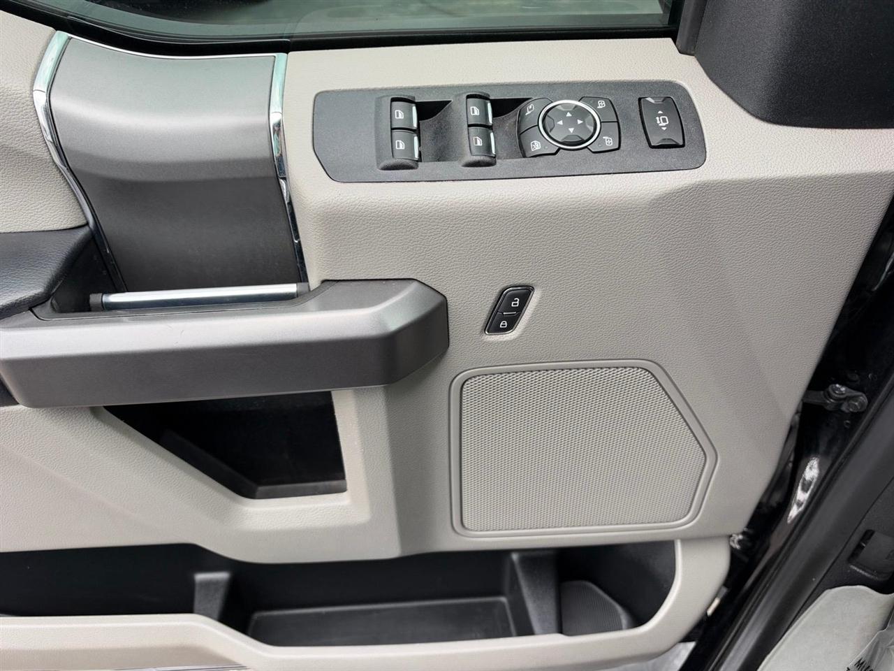 Ford Super Duty F-250 SRW King Ranch 4WD Crew Cab 8' Box 2020