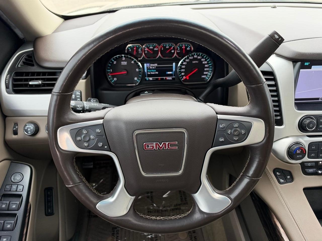 GMC Yukon XL 4WD 4dr SLT 2017