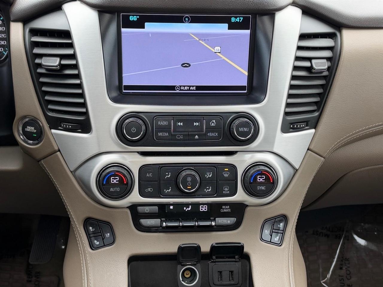 GMC Yukon XL 4WD 4dr SLT 2017