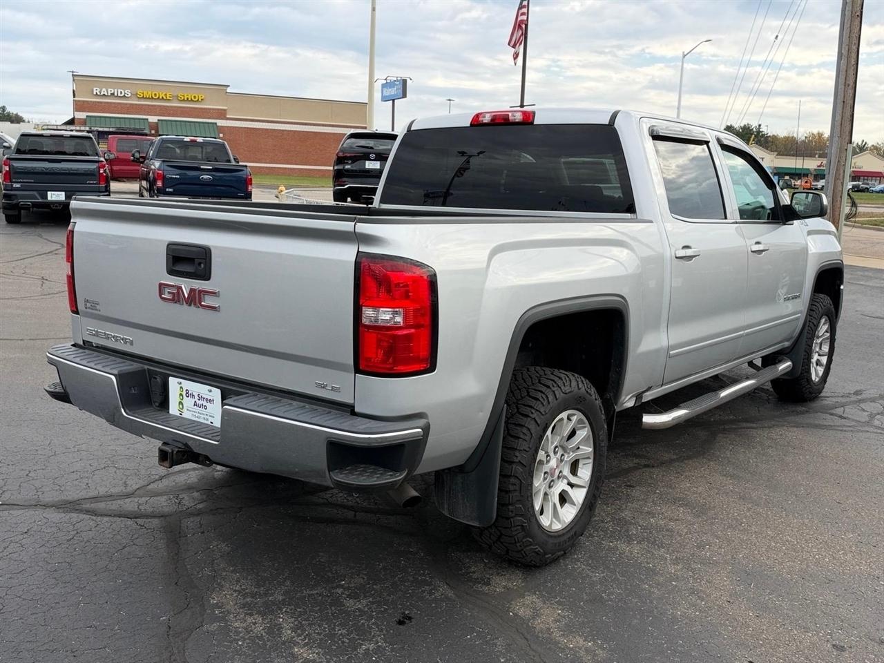 GMC Sierra 1500 4WD Crew Cab 143.5" SLE 2017