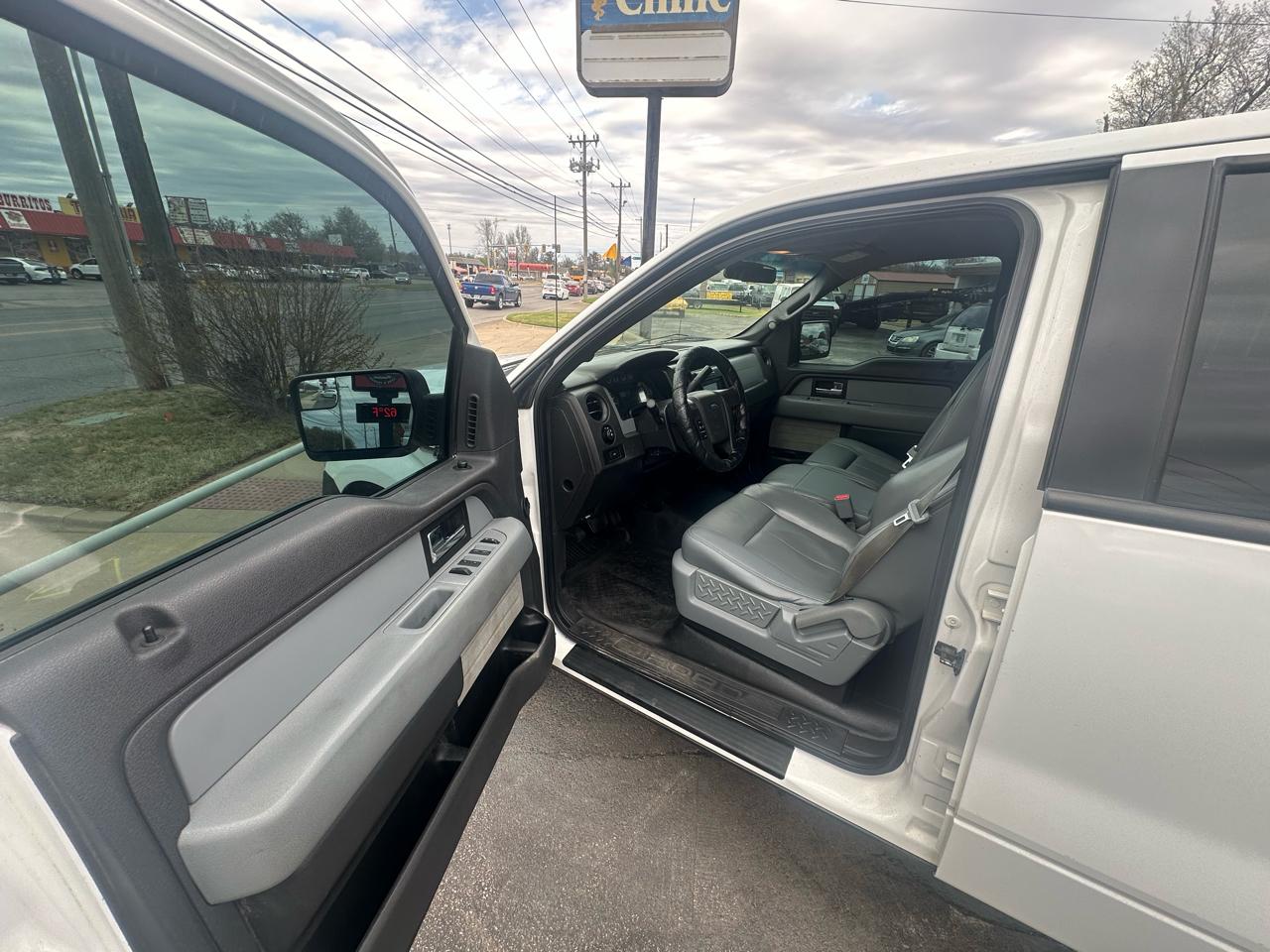 Ford F-150 2WD SuperCrew 145" King Ranch 2013