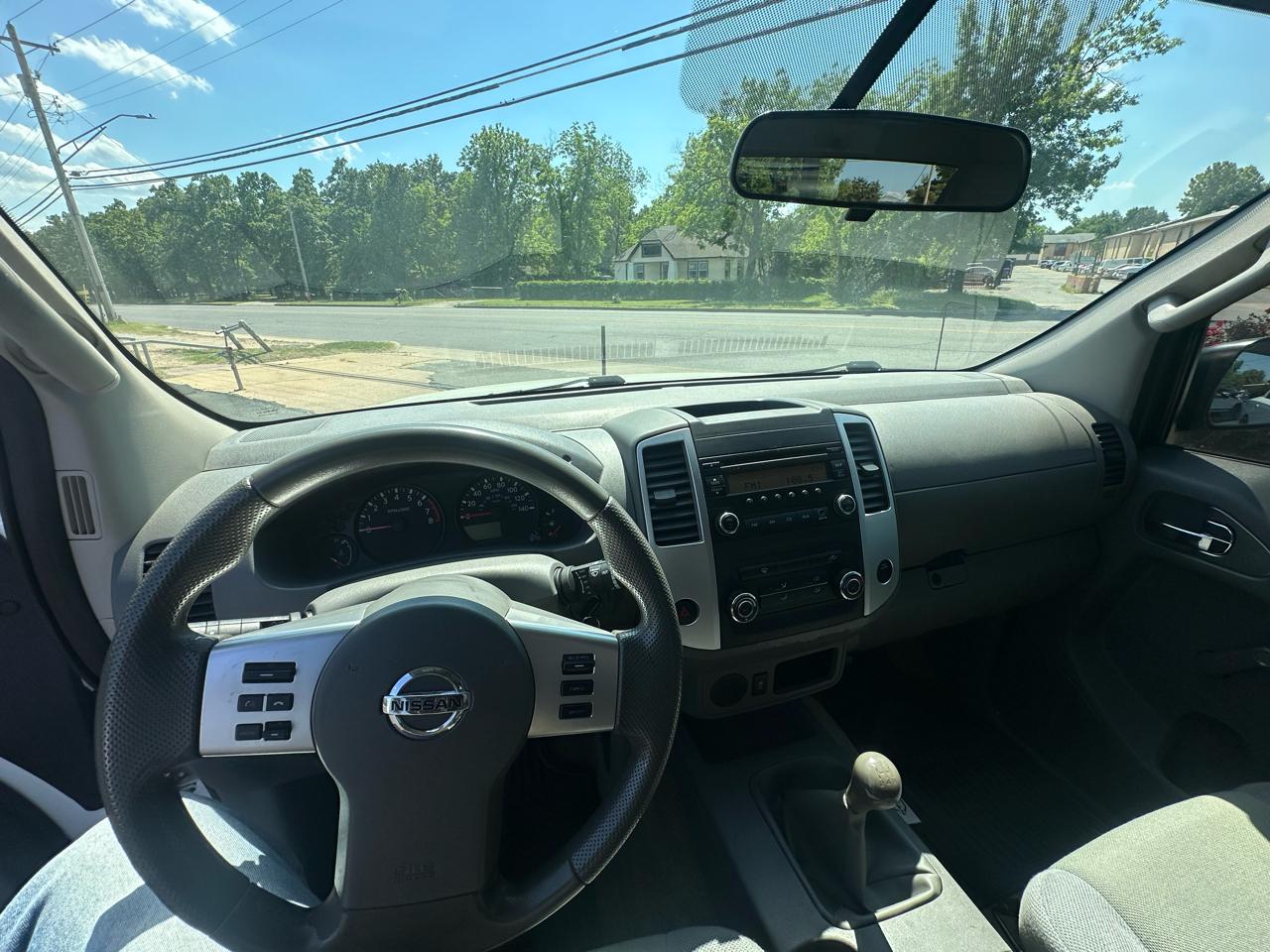 Nissan Frontier 2WD King Cab I4 Manual S 2016
