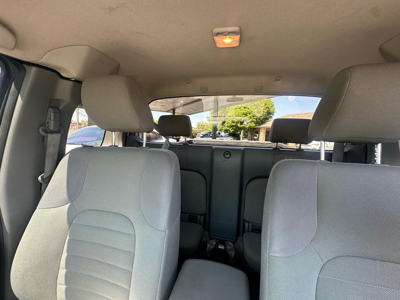 Nissan Frontier 2WD King Cab I4 Manual S 2016