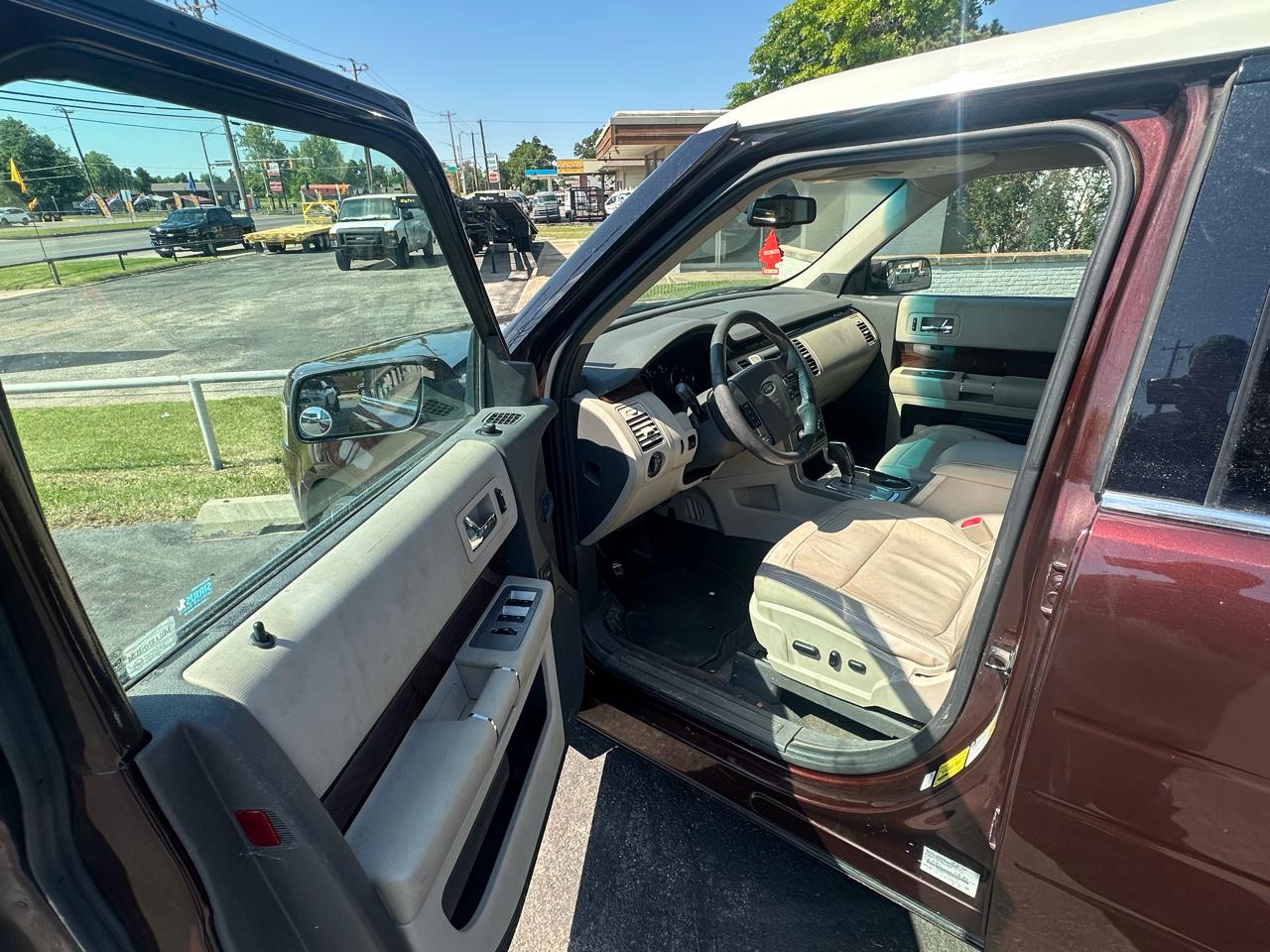 Ford Flex 4dr SEL FWD 2010