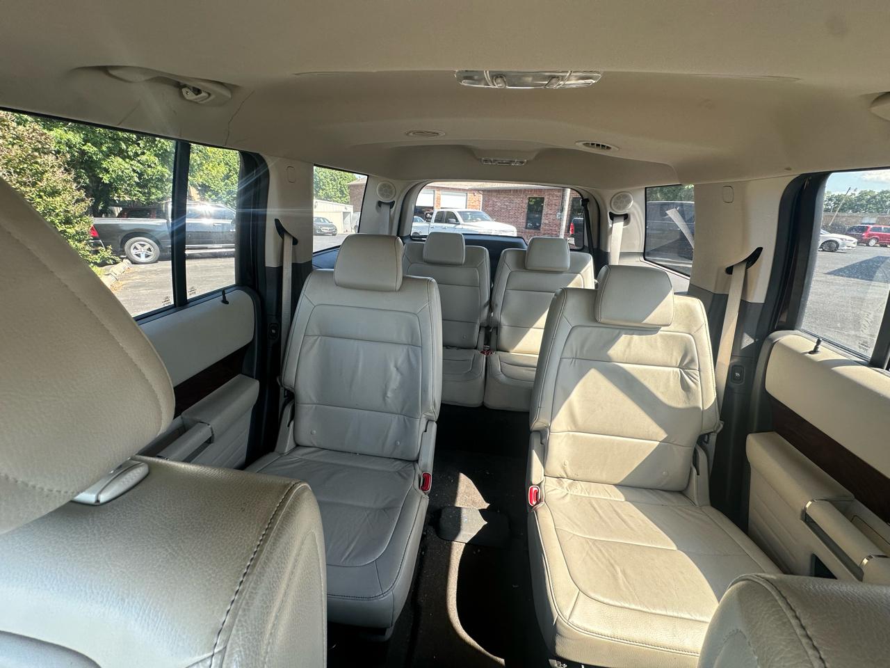 Ford Flex 4dr SEL FWD 2010