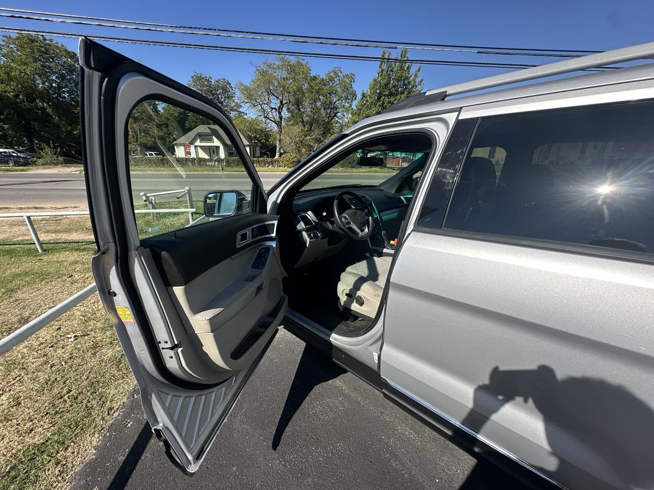 Ford Explorer FWD 4dr XLT 2015