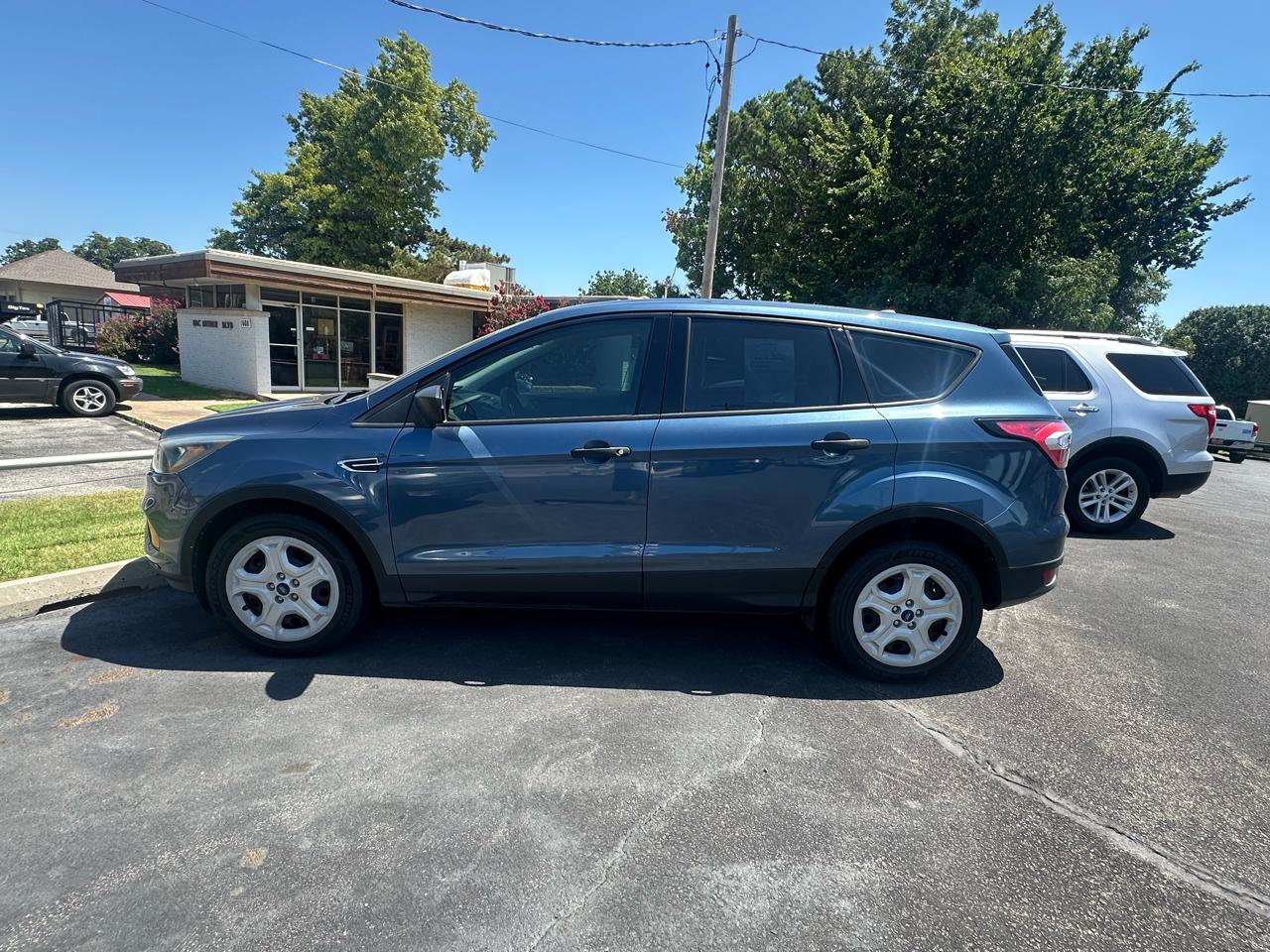 Ford Escape S FWD 2018