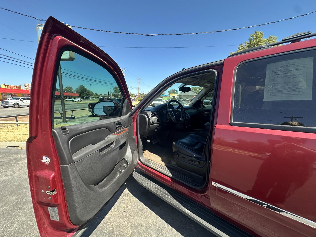 Chevrolet Tahoe 2WD 4dr 1500 LT 2011