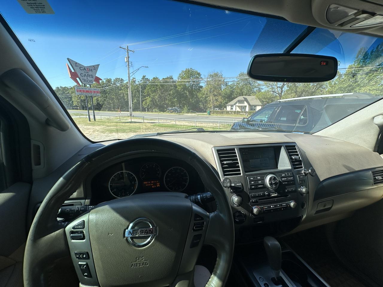 Nissan Armada 4WD 4dr SV 2013