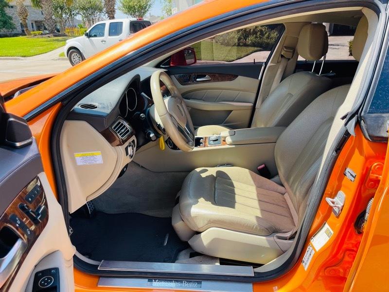 Mercedes-Benz CLS-Class CLS550 2012