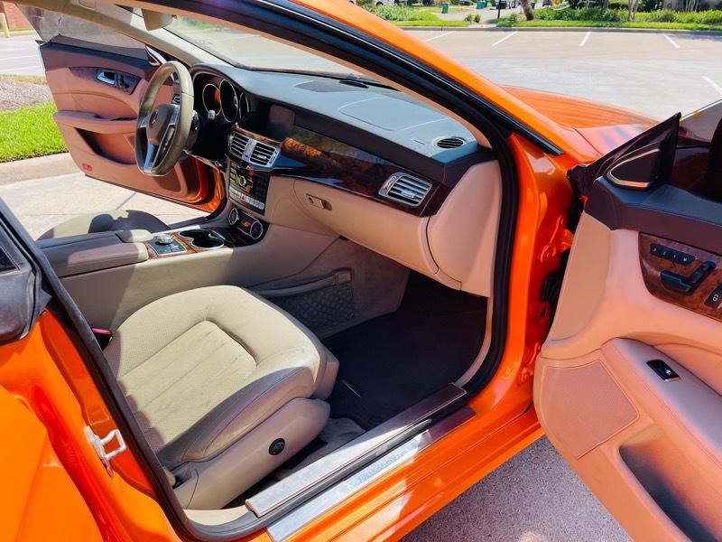 Mercedes-Benz CLS-Class CLS550 2012