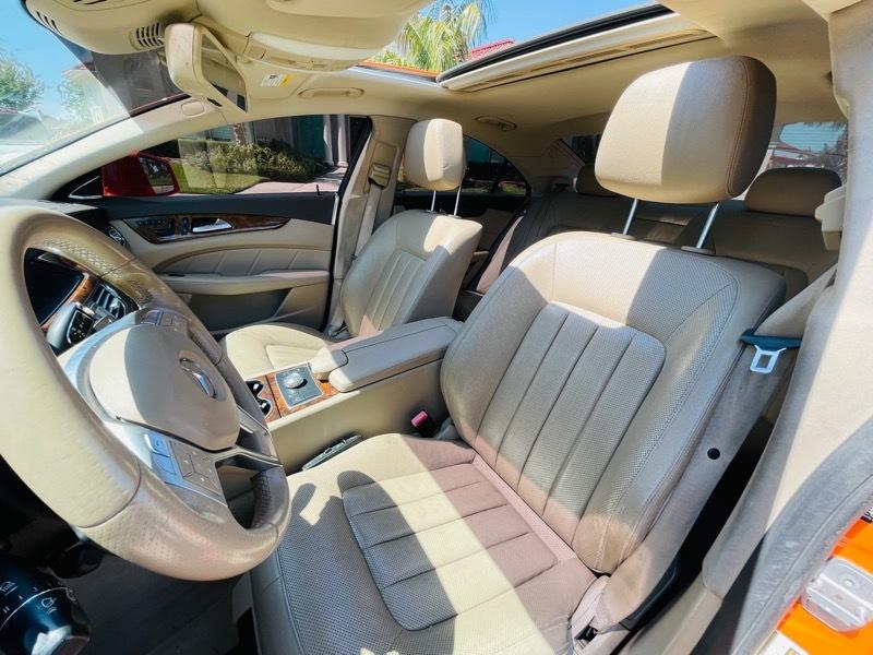 Mercedes-Benz CLS-Class CLS550 2012