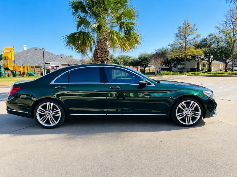 Mercedes-Benz S-Class S560 2020