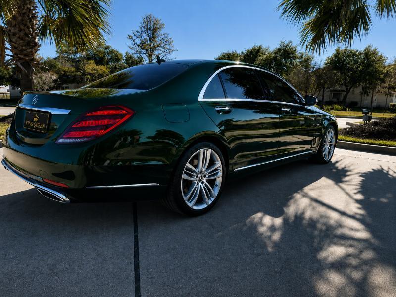 Mercedes-Benz S-Class S560 2020