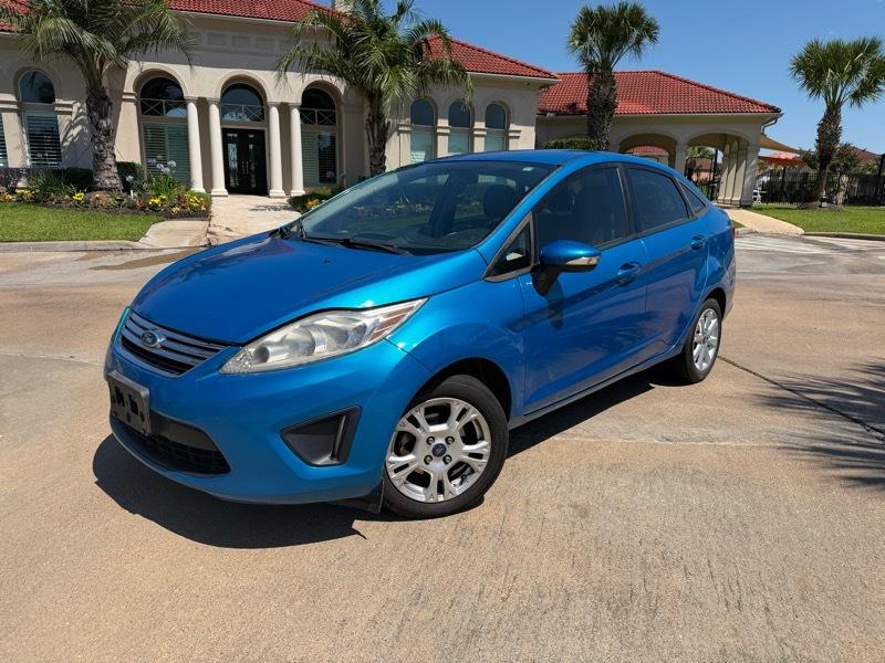 Ford Fiesta SE Sedan 2013