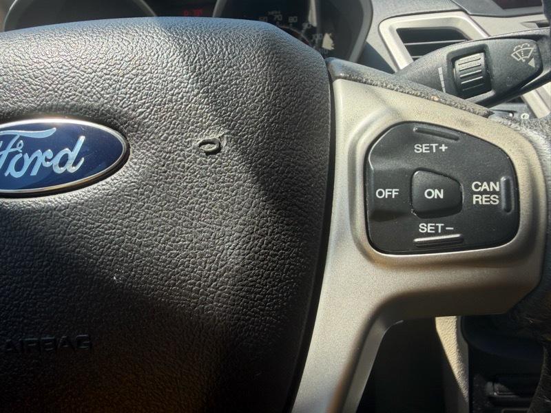 Ford Fiesta SE Sedan 2013