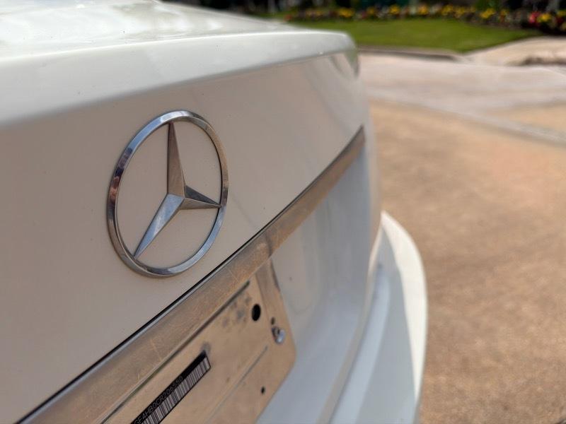 Mercedes-Benz C-Class C250 Luxury Sedan 2012