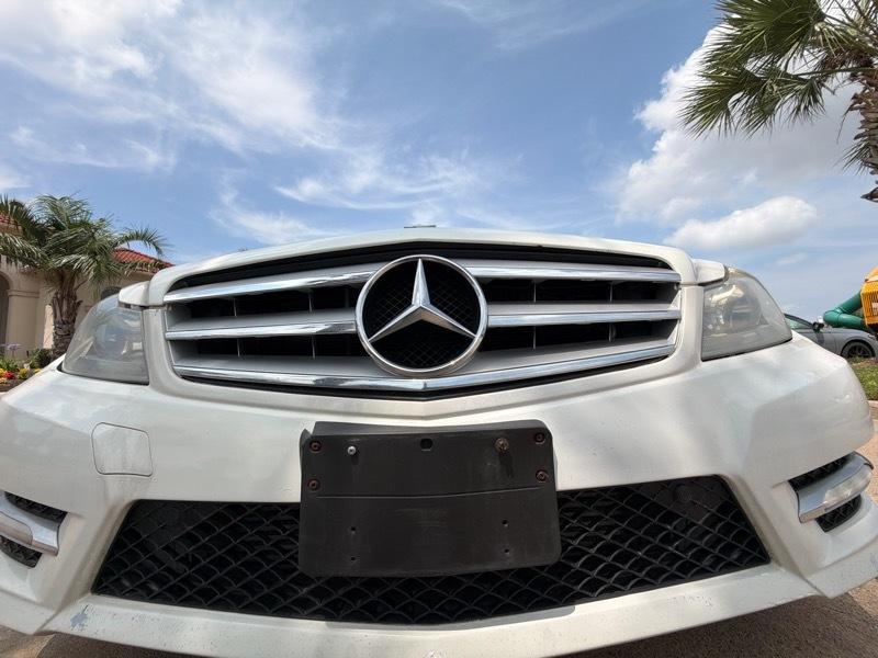 Mercedes-Benz C-Class C250 Luxury Sedan 2012