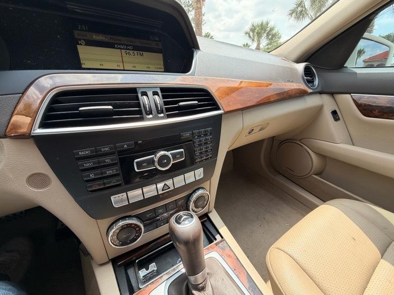 Mercedes-Benz C-Class C250 Luxury Sedan 2012