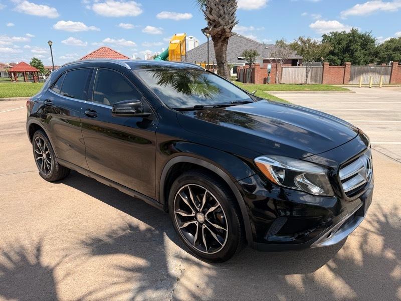 Mercedes-Benz GLA-Class GLA250 4MATIC 2015