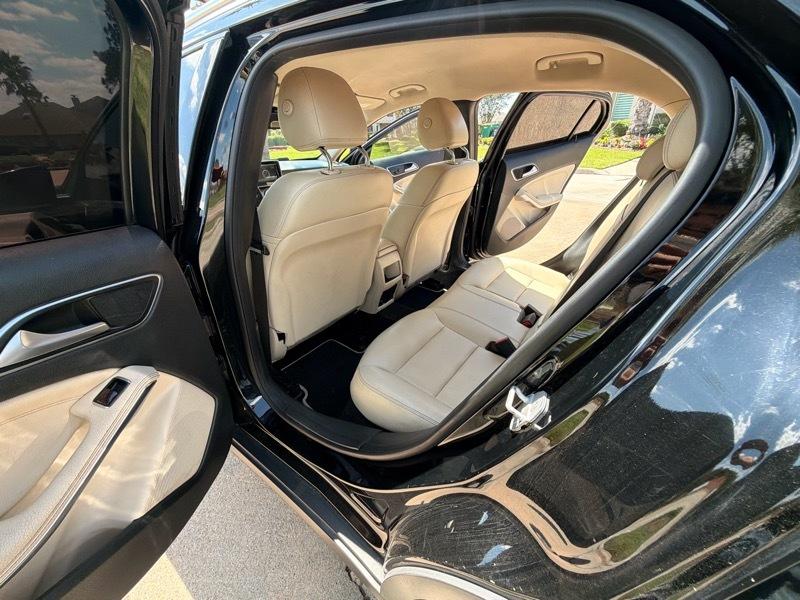 Mercedes-Benz GLA-Class GLA250 4MATIC 2015