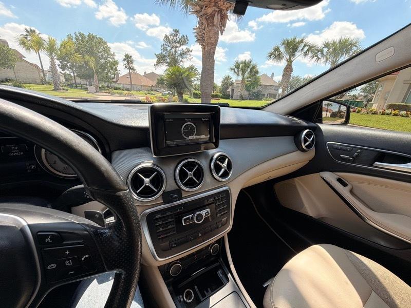 Mercedes-Benz GLA-Class GLA250 4MATIC 2015