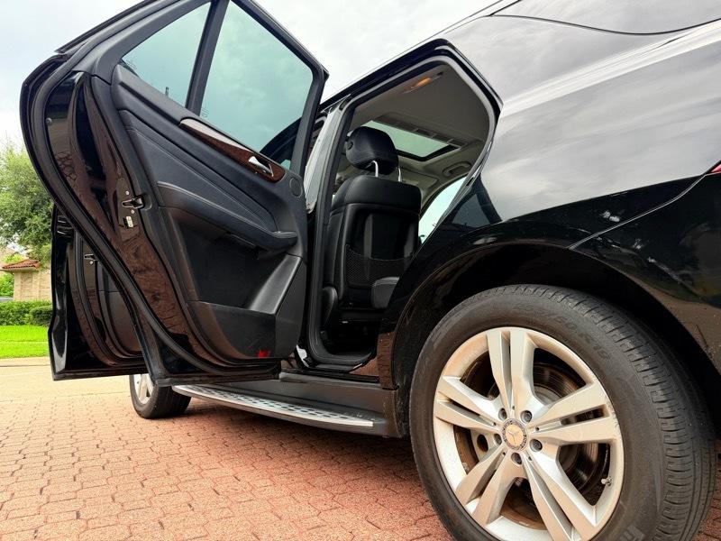 Mercedes-Benz M-Class ML350 4MATIC 2012