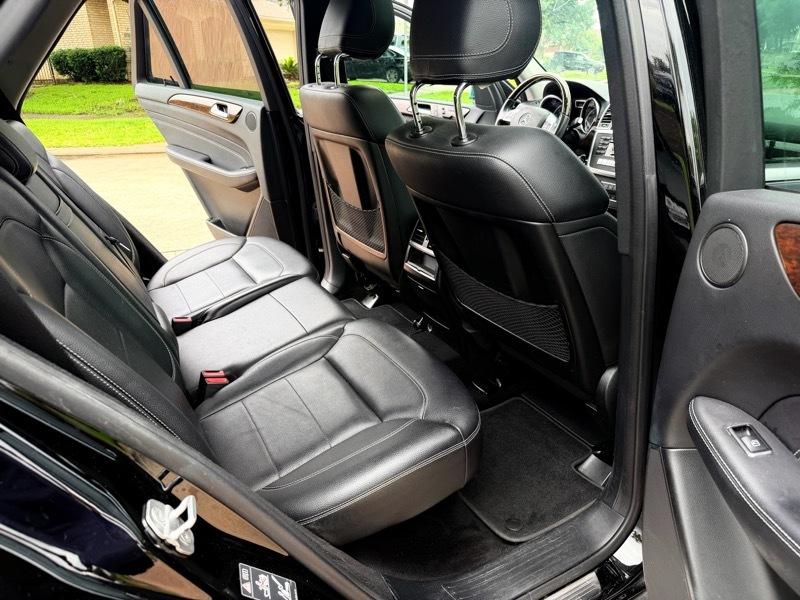 Mercedes-Benz M-Class ML350 4MATIC 2012