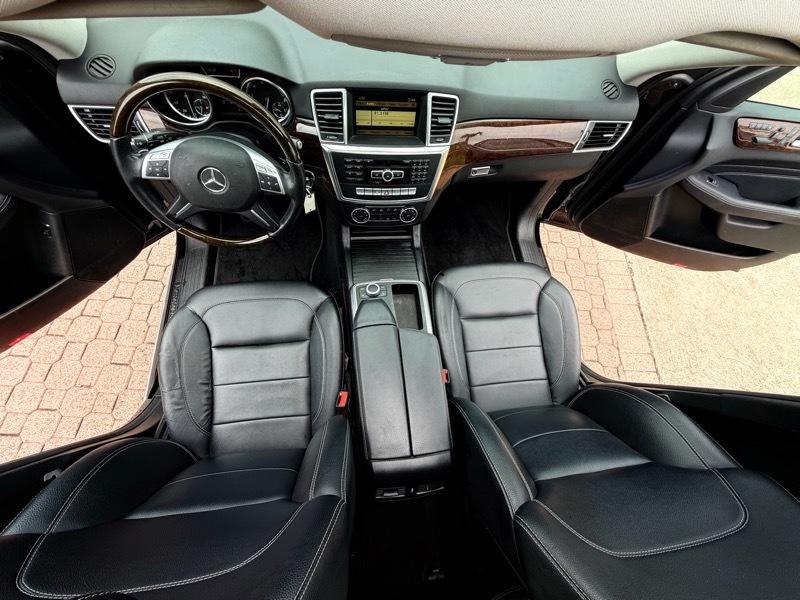 Mercedes-Benz M-Class ML350 4MATIC 2012