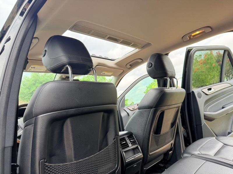 Mercedes-Benz M-Class ML350 4MATIC 2012