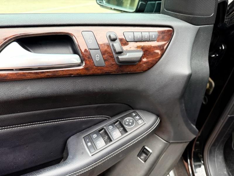 Mercedes-Benz M-Class ML350 4MATIC 2012