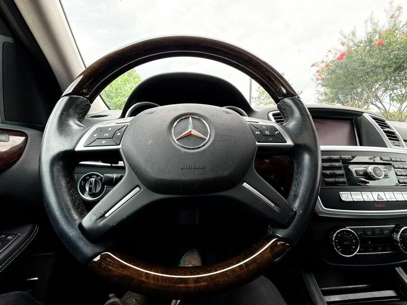 Mercedes-Benz M-Class ML350 4MATIC 2012
